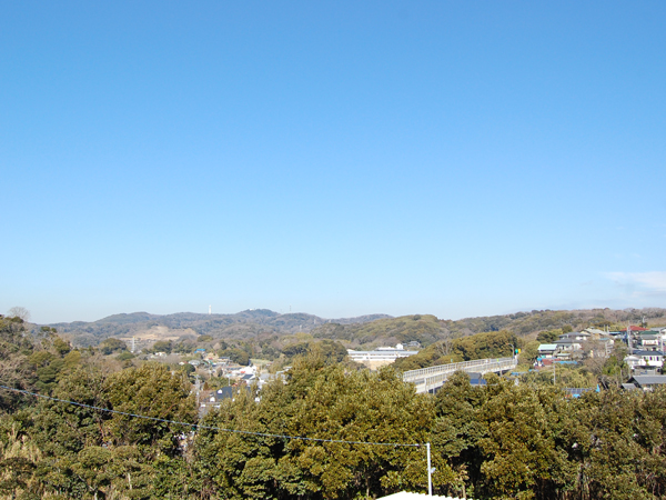部屋からのビューもGOOD！気持ちいい〜。三浦半島最高峰大楠山も眺められます。