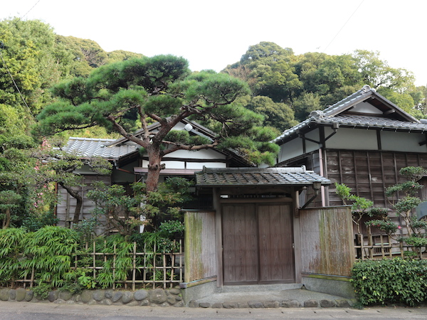 昭和15年築の日本家屋！そして包まれるような豊かな山の緑。