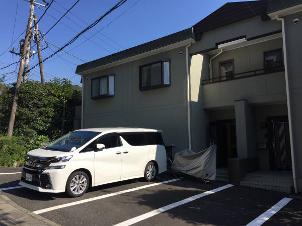 明月院までは徒歩3分（約210m）。