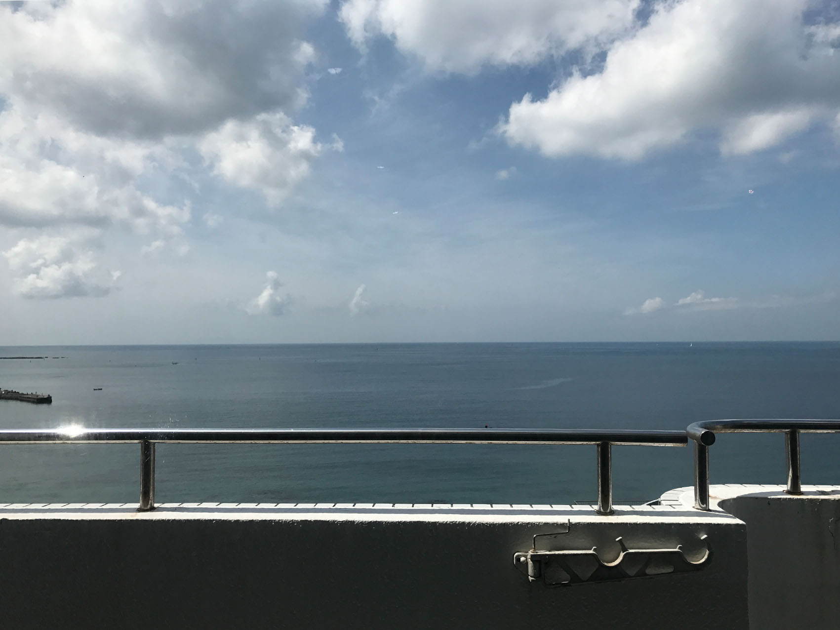 水平線いただきます