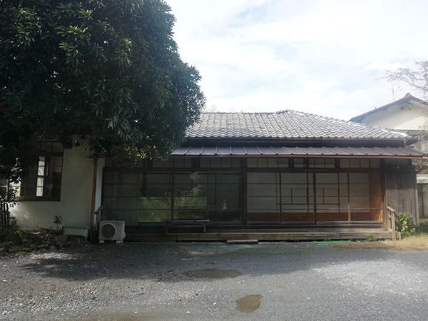 なんとも威風堂々な佇まい