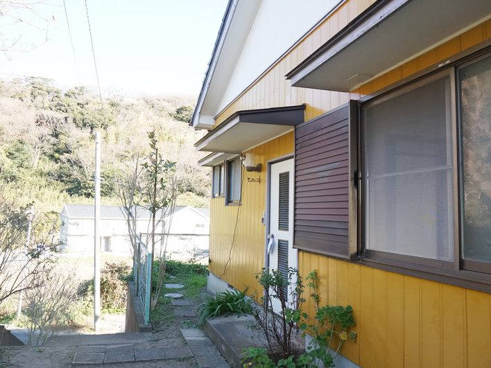 山眺望と可愛い平屋