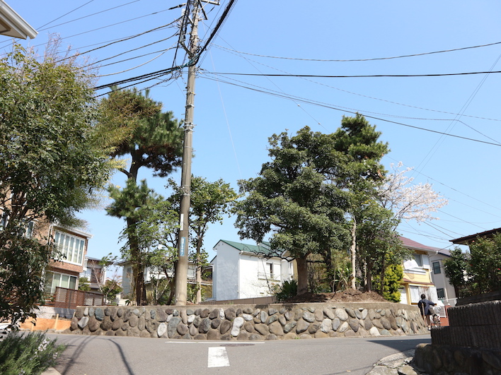 道ゆく人たちが必ずや見上げる、シンボリックな場所。