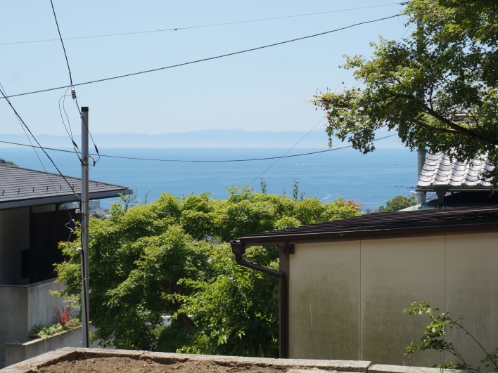 めっちゃ海みえてるー！！！土地の上から撮影。