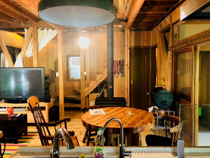 鉄人のゆるい山小屋ライフ素敵です。