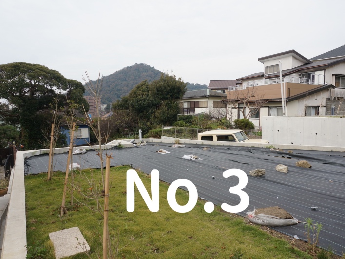 大峰山を望むNo.3区画。きれいな山並み。見惚れてしまう。