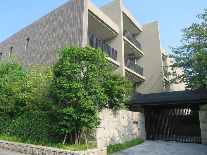 パークハウスは三菱地所グループの高級分譲マンション。