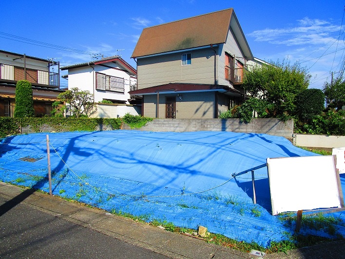 南西角地の陽当り抜群な整形地。