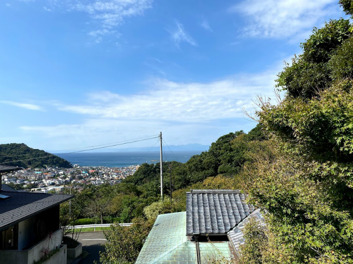 森戸神社の鳥居もみえてるんです。ナイスビュー！