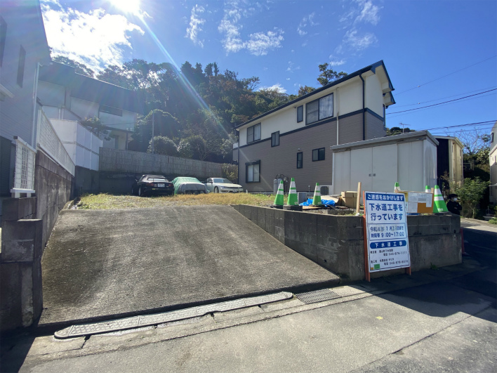 陽あたりgoood！駐車場として利用されていたので、造成なしでも建築可能なのが嬉しい！