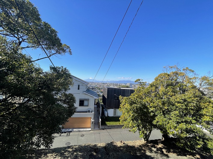 既存建物２階からの眺望。富士山が綺麗にみえます。ビューティフォー！