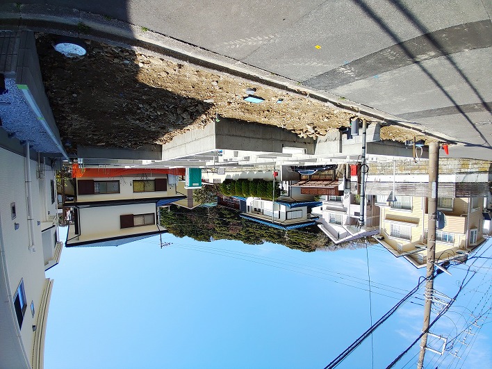 小坪7丁目（通称：南ヶ丘団地）の角地に3棟の新築戸建てが建ちます！