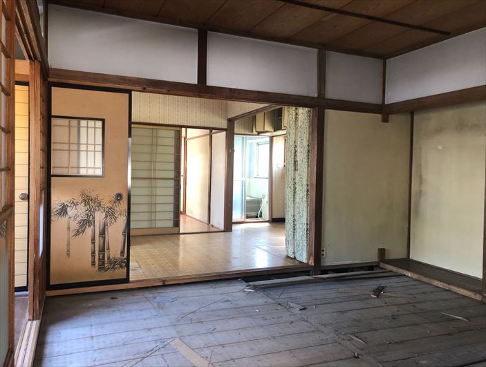 横に長い作りです