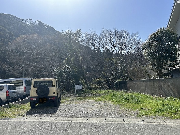 手前にも樹々、遠目にも山。立体感が最高。