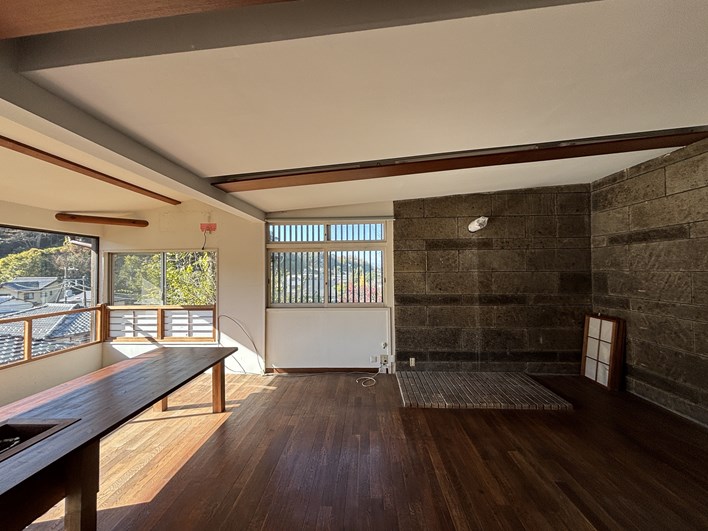 こだわりの平屋住宅です。リノベを施して受け継ごう!!薪ストーブ必須ですね。