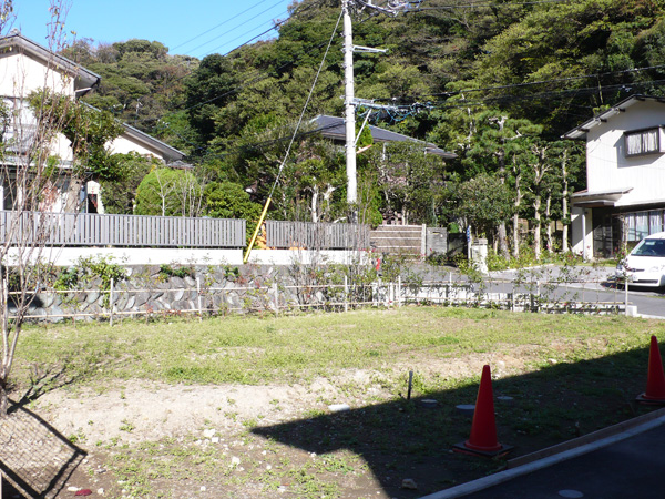 （no.1）私道より北を向いて撮影。明るい！